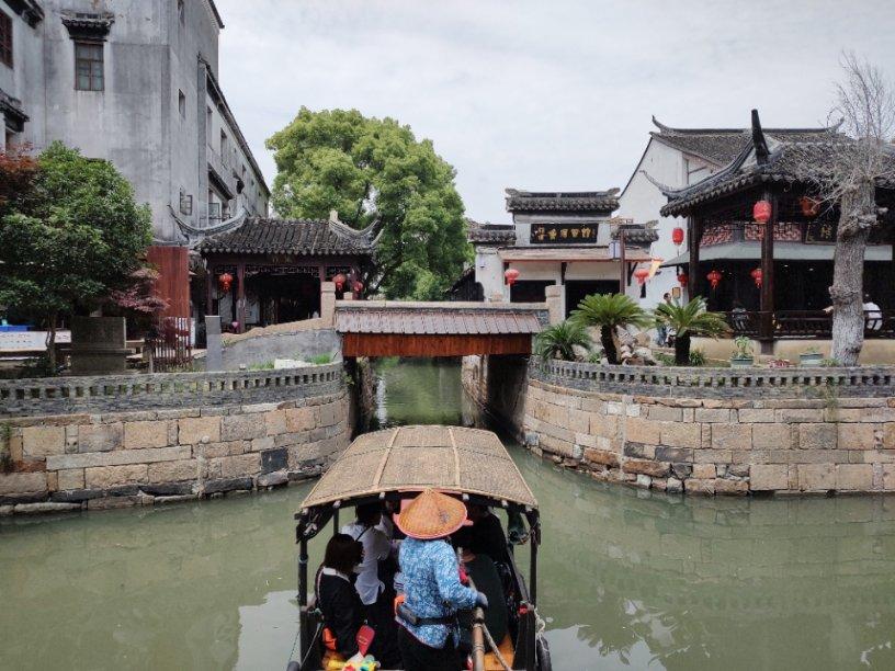 超市的冷冻鸡腿从哪来的？为什么从来不缺货？超市员工说出实情游戏画面