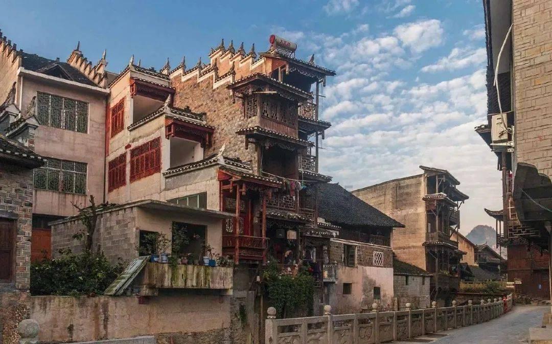 逃出昏暗的地下室